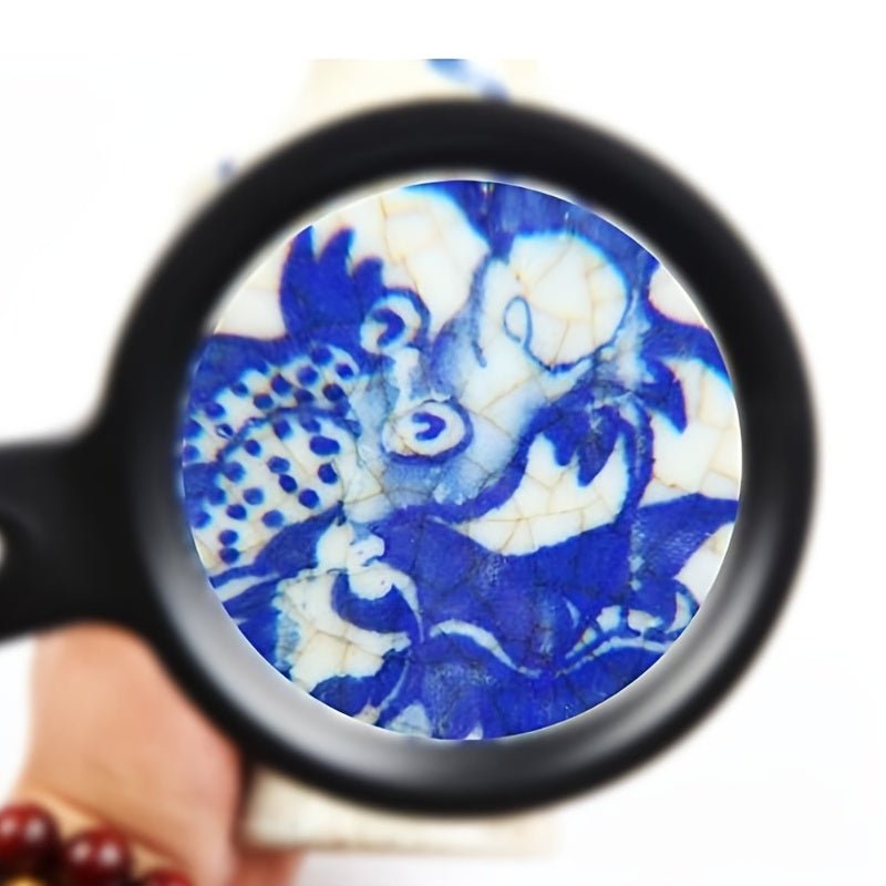 10x Magnifying LED Hand Lens with Comfort Grip