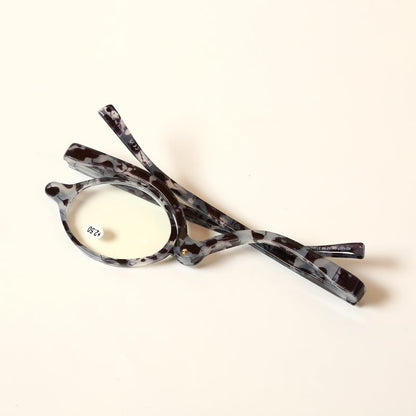 Magnifying Eye Makeup Tool with Precision Lens
