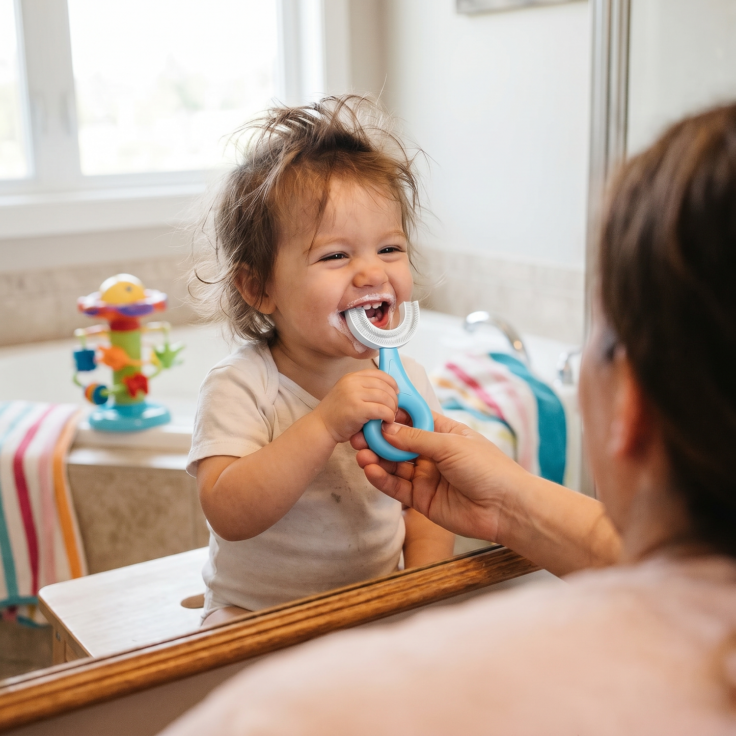 360° U-Shaped Toothbrush for Kids - lifestyle